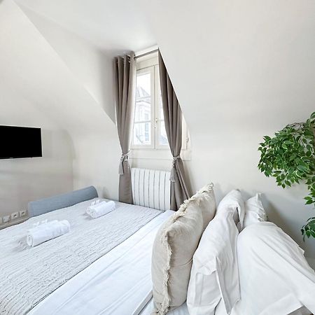 Unique & Beautiful Duplex In Saint-Germain Apartment Paris Exterior photo